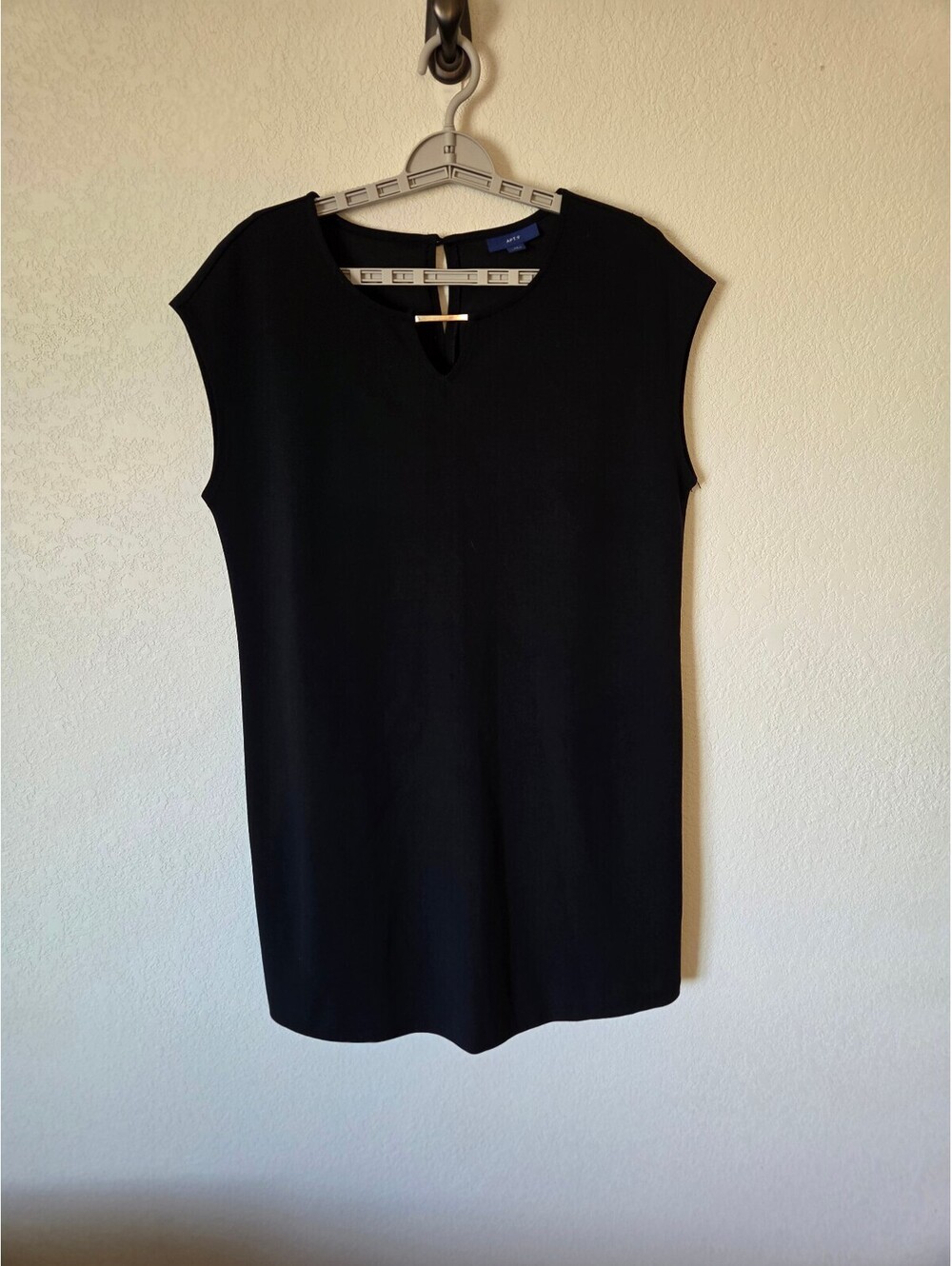 Apt. 9 Black Sleeveless V-Neck Mini Dress with Silver Bar Detail, Size M